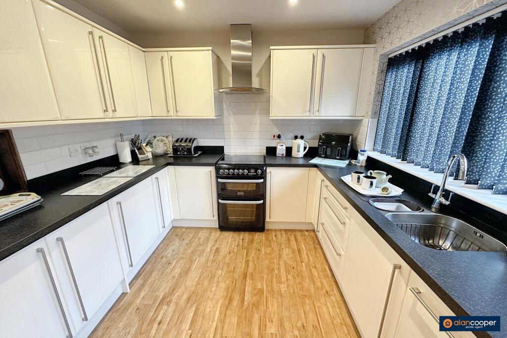 Additional image 6 of Thirlmere Avenue, St Nicolas Park, Nuneaton, CV11 6HU