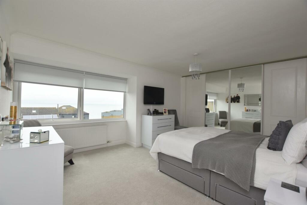 Additional image 4 of Castle Bay, Sandgate