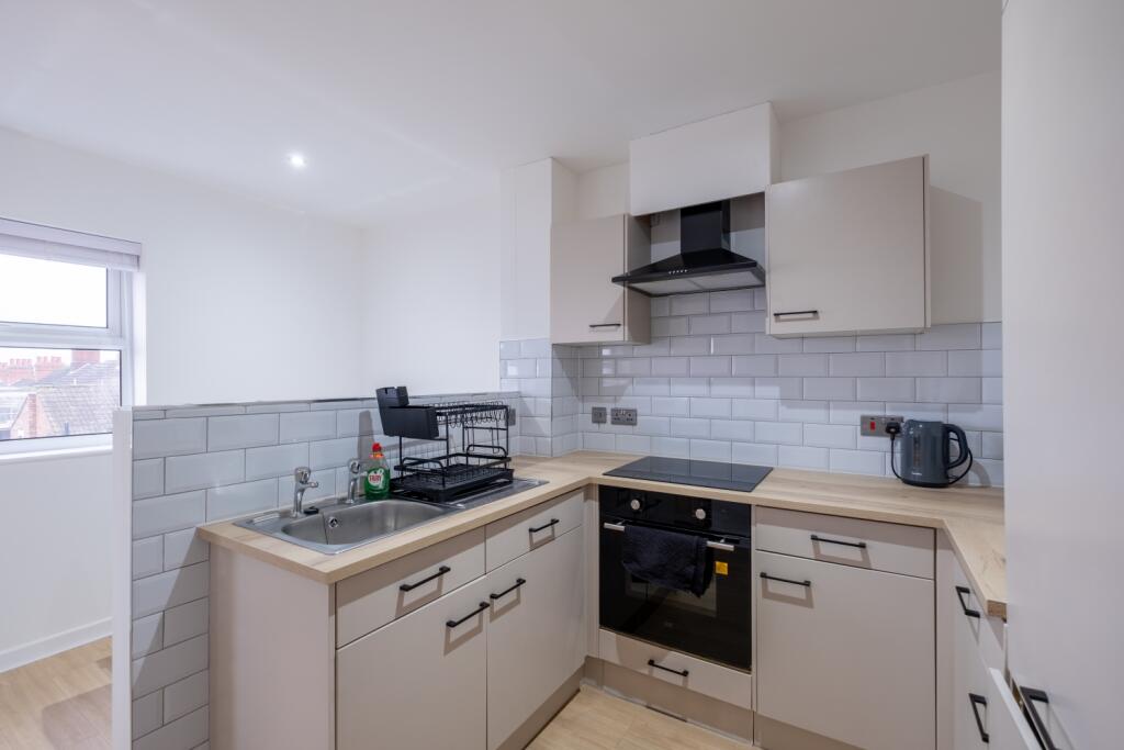 Additional image 3 of 16 Harvon Garth, Rugby