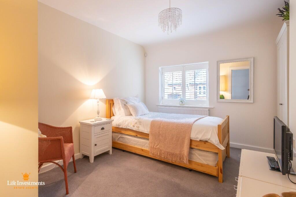 Additional image 7 of Coombe Road, Rugby, Warwickshire, CV23