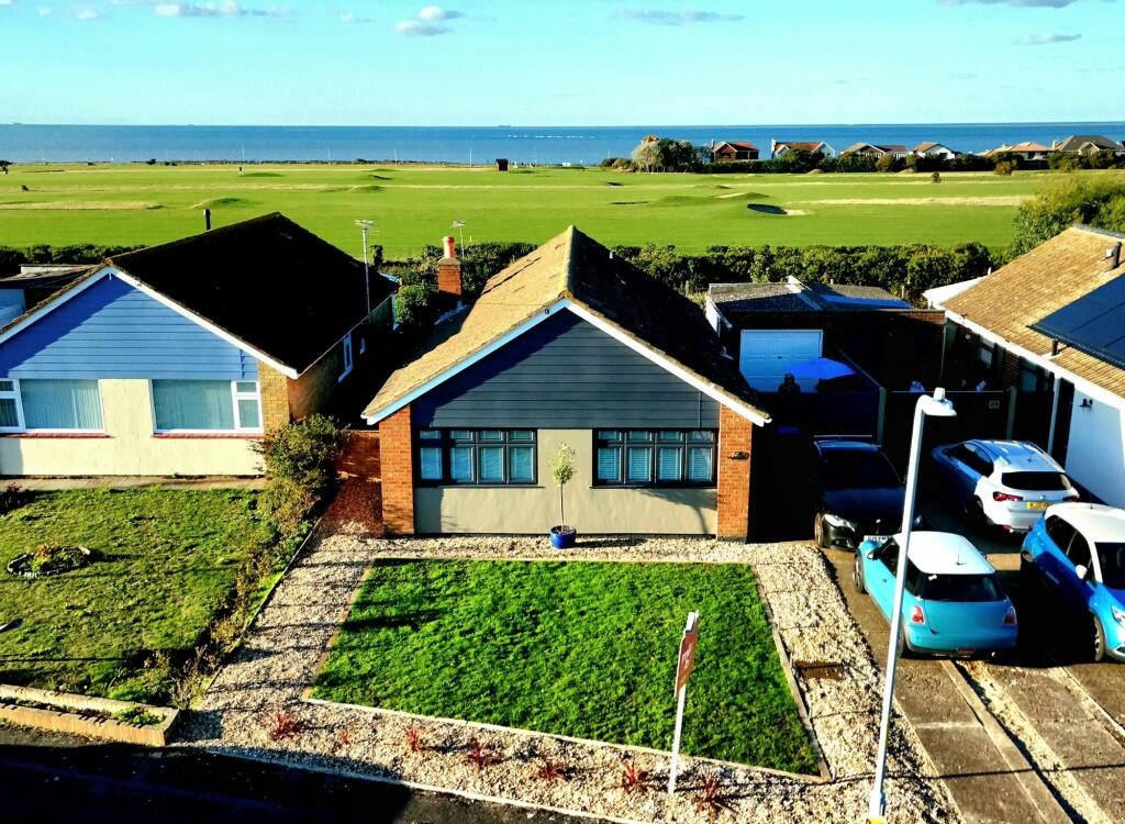 Queen Berthas Avenue, Birchington, CT7