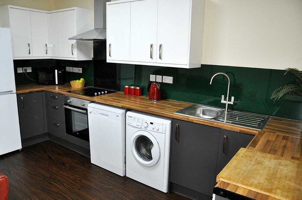 Additional image 4 of Room 2 - Students 2025/26 - DE1