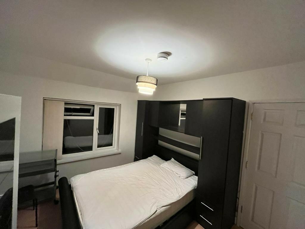 Additional image 6 of The Close, Leamington Spa, Warwickshire, CV31