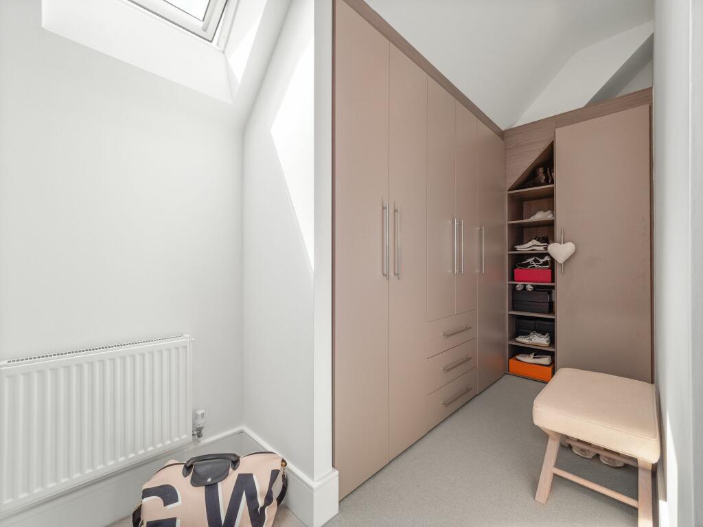 Additional image 12 of The Cedars on the Warwickshire Golf Course Estate in Leek Wootton, Kenilworth