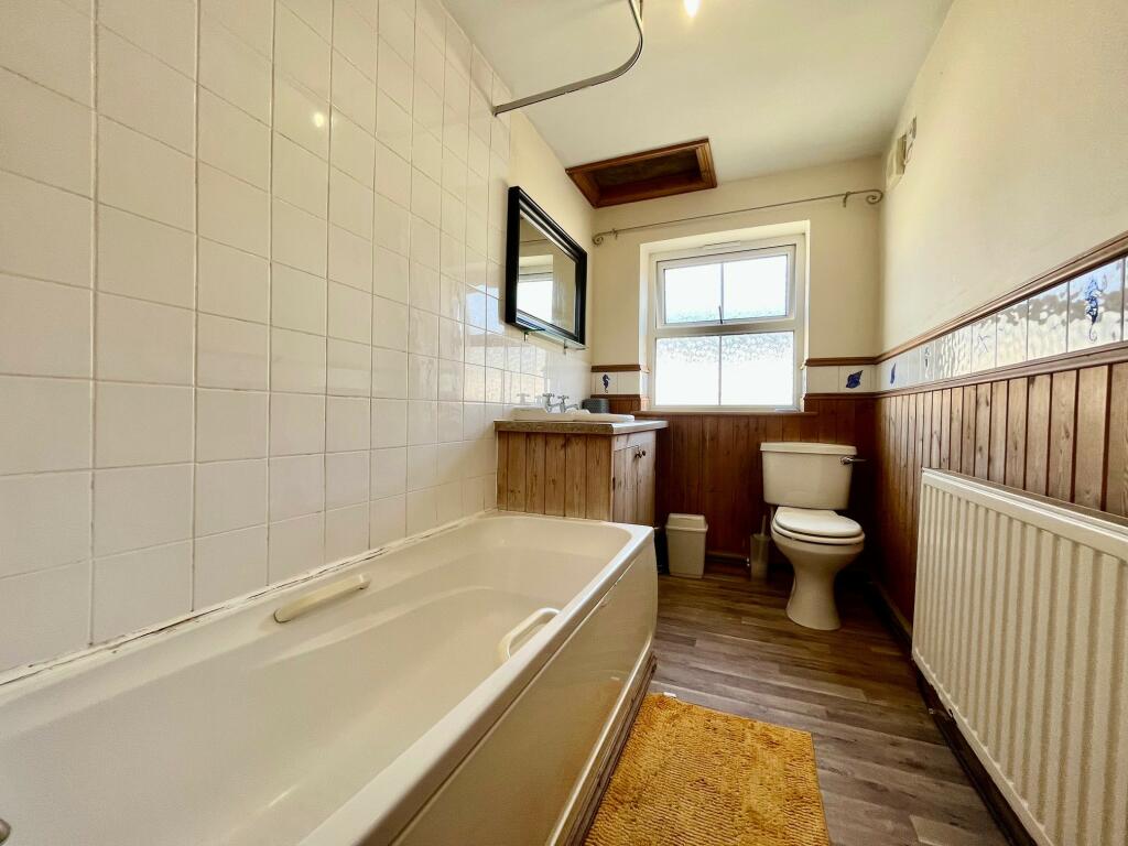 Additional image 13 of Oxford Steet, Leamington Spa