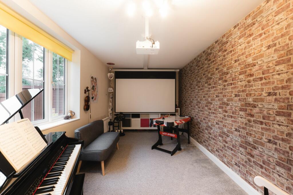 Additional image 26 of Over 2100 square feet on a large plot