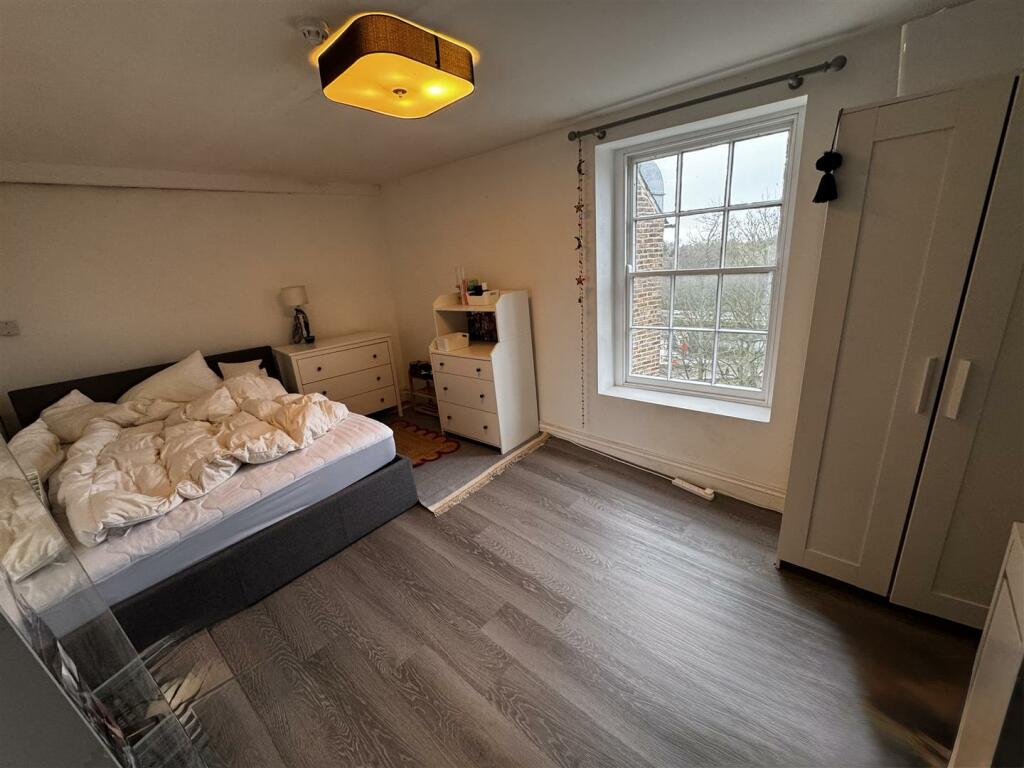 Additional image 5 of Saddler Street, Durham