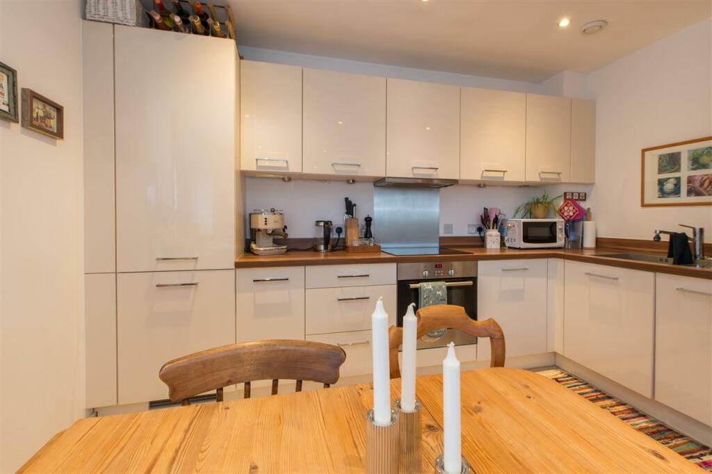 Additional image 8 of Westwood Drive, Canterbury