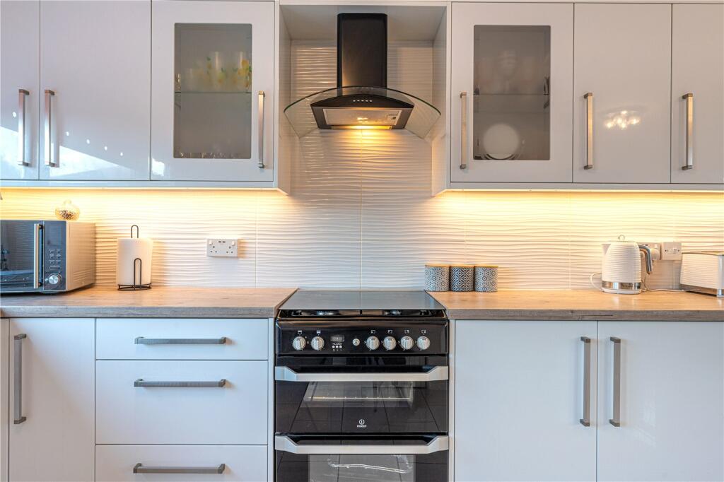 Additional image 4 of Delves Crescent, Wood End, Atherstone, Warwickshire, CV9