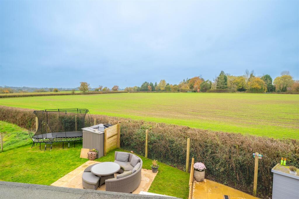 Additional image 27 of St. Laurence Close, Rowington, Warwick