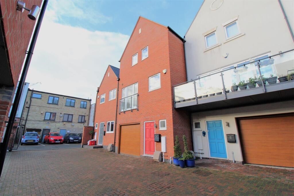 Additional image 26 of Alveston Place, Leamington Spa