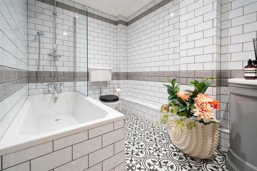 Additional image 16 of Apt 2, Riber Castle, Riber, Matlock, Derbyshire, DE4 5JU