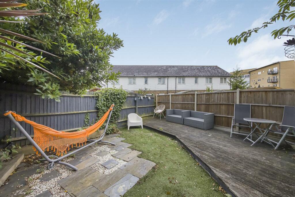 Additional image 17 of Carmichael Avenue, Greenhithe