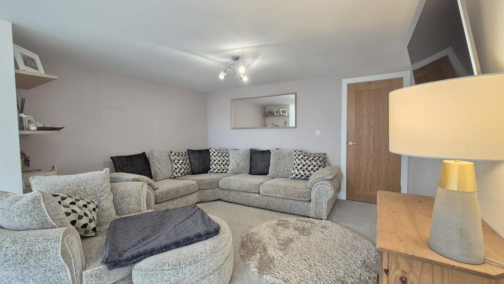 Additional image 16 of St Michaels Crescent, Stockton, CV47