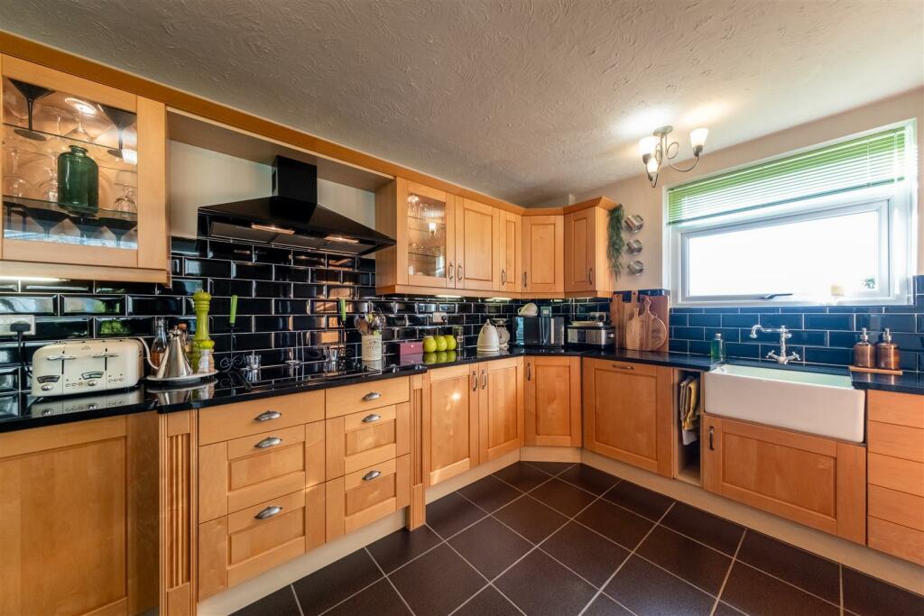 Additional image 18 of Torr Rise, Tarporley