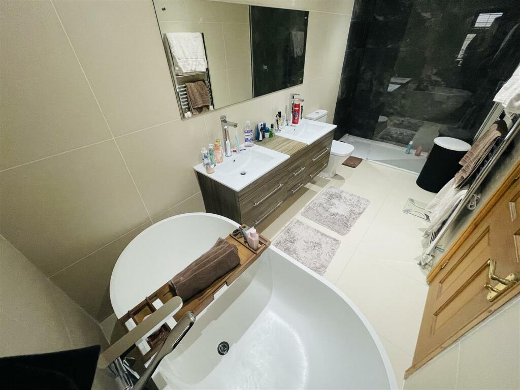 Additional image 20 of Falcon Close, Whitestone