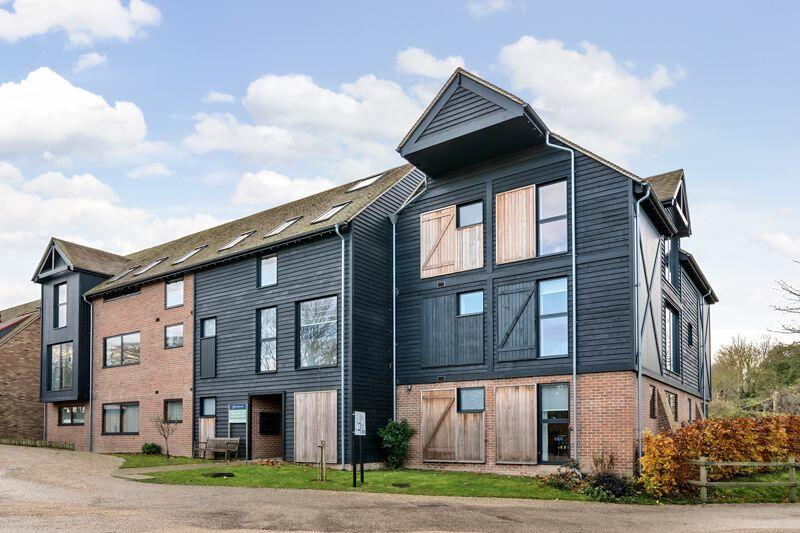 8 Orchard Yard, Canterbury Road, Canterbury