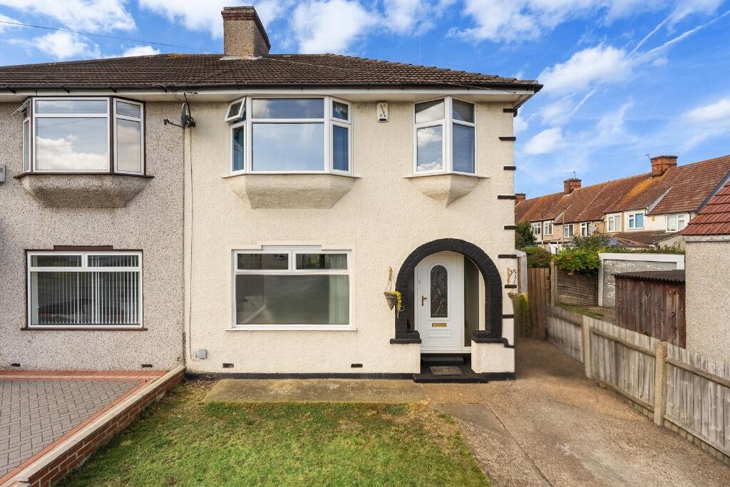 Luddesdon Road, Erith/Bexleyheath Border, DA8