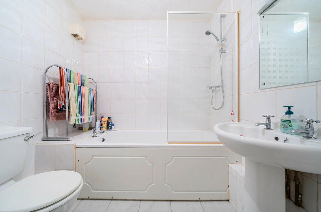 Additional image 5 of Station Road, Sidcup, DA15 7JU