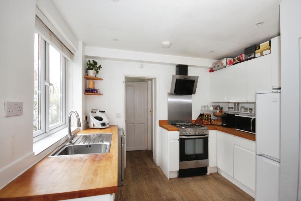 Additional image 7 of Clapham Terrace, Leamington Spa, Warwickshire, CV31