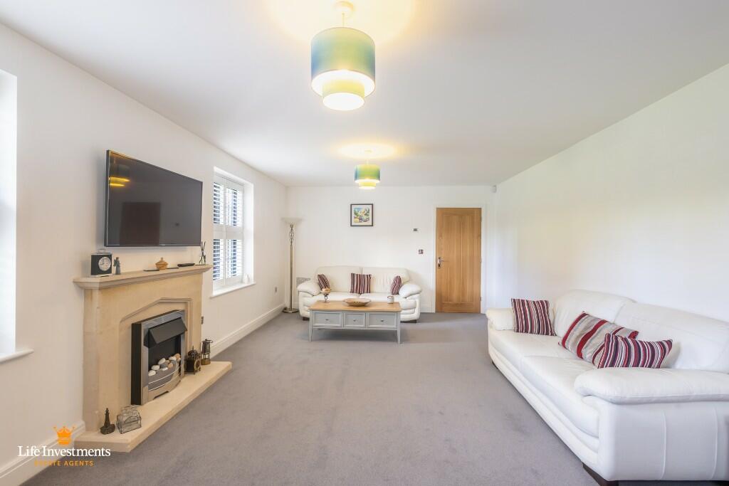 Additional image 40 of Coombe Road, Rugby, Warwickshire, CV23