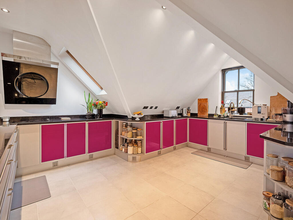 Additional image 16 of Warwick New Road, Leamington Spa, Warwickshire CV32 6AA