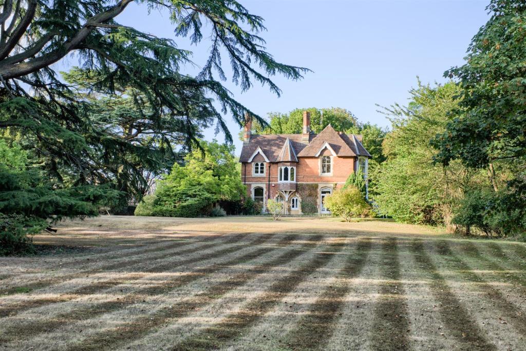 Additional image 15 of Warwick Road, Stratford-Upon-Avon