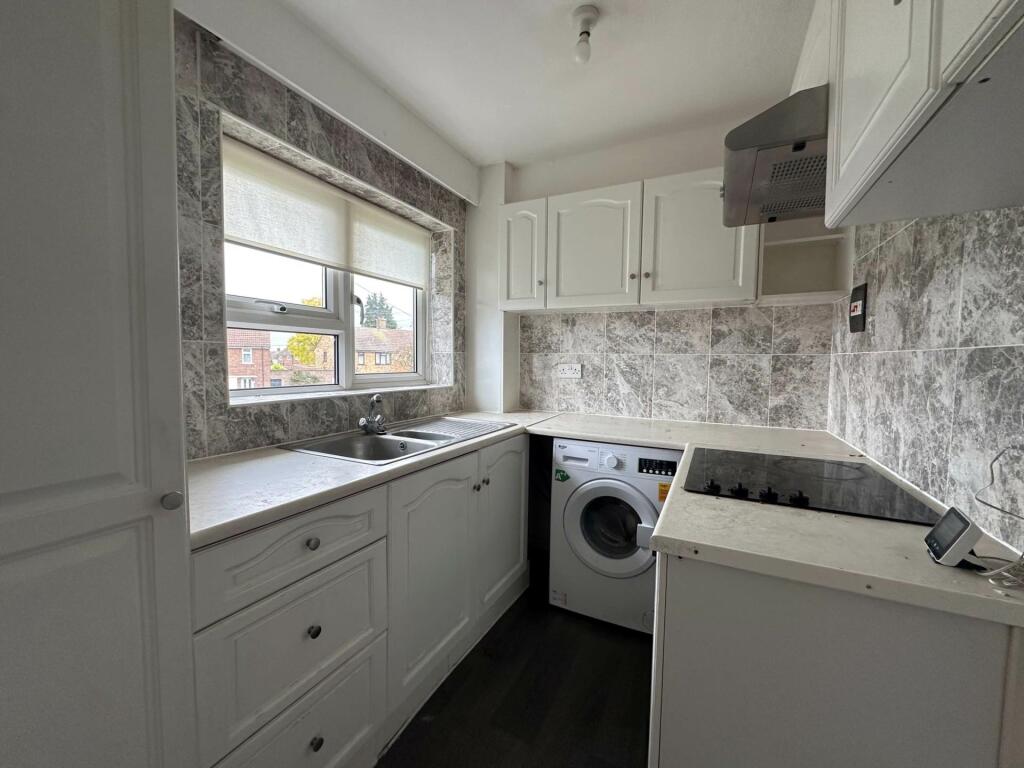 Additional image 3 of Beacon Road, Slade Green   ** VIDEO & 3D FLOORPLAN AVAILABLE **