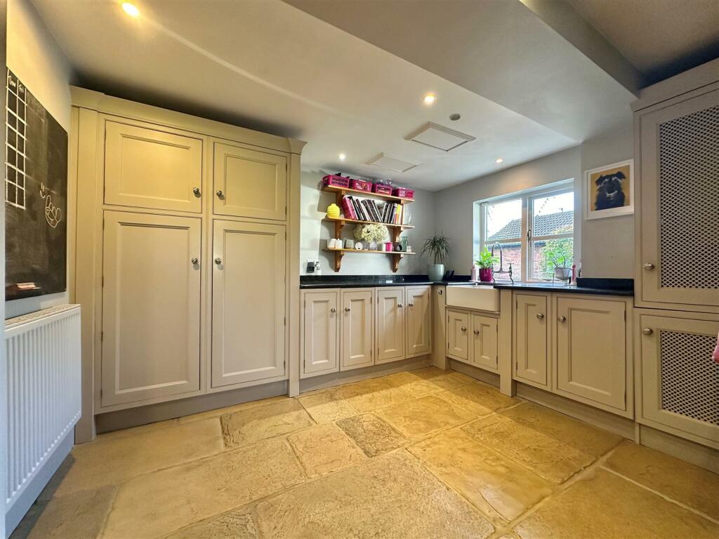 Additional image 20 of Colleys Lane, Willaston, Cheshire