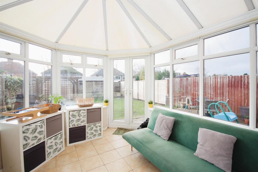 Additional image 8 of Dale Close, Warwick