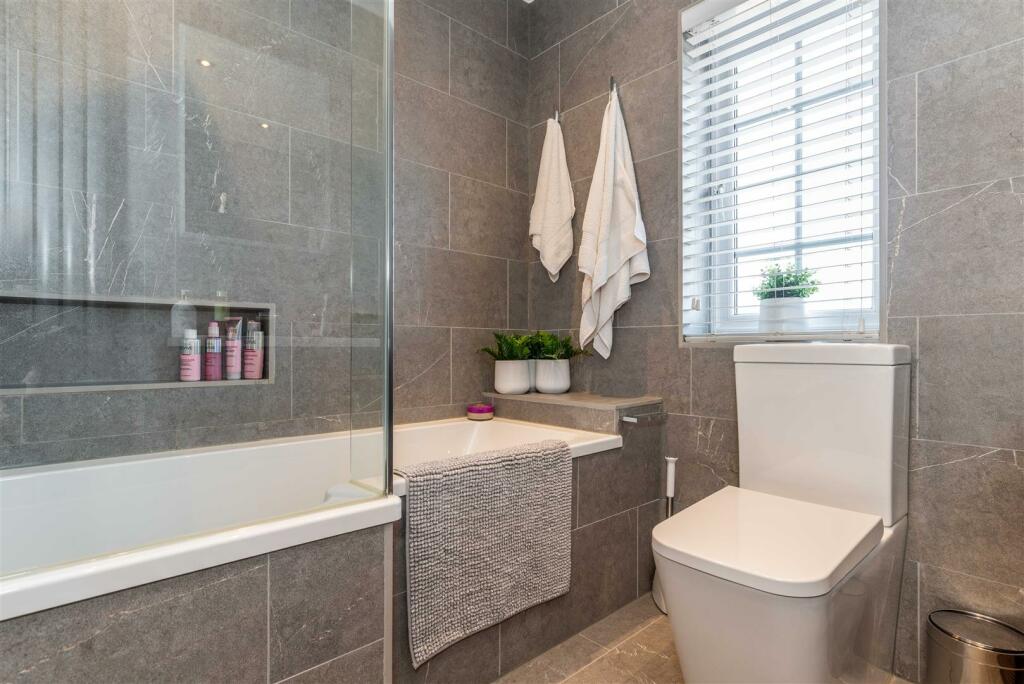 Additional image 13 of Derbyshire Drive, Castle Donington, Derby