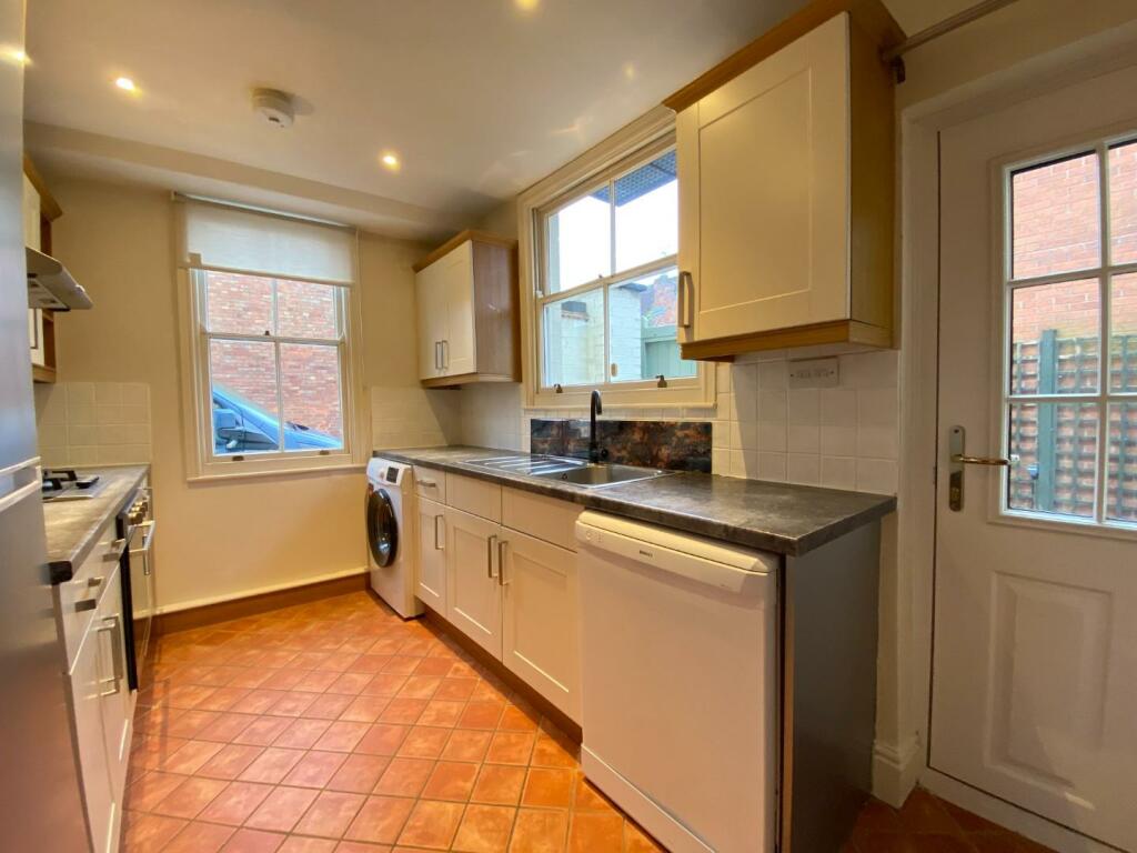 Additional image 4 of College Lane, Stratford-upon-Avon