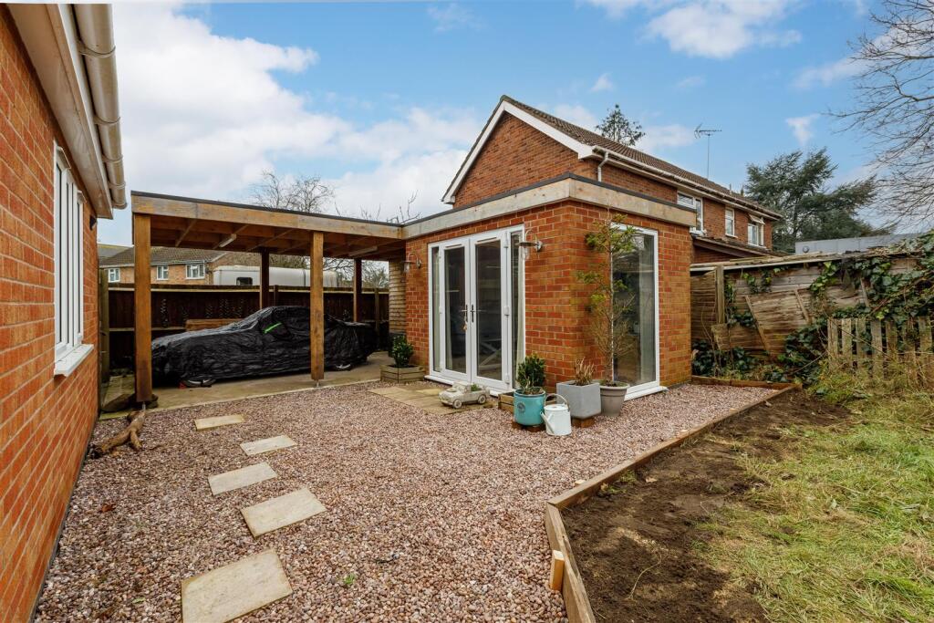 Additional image 9 of Oakwood Grove, Warwick