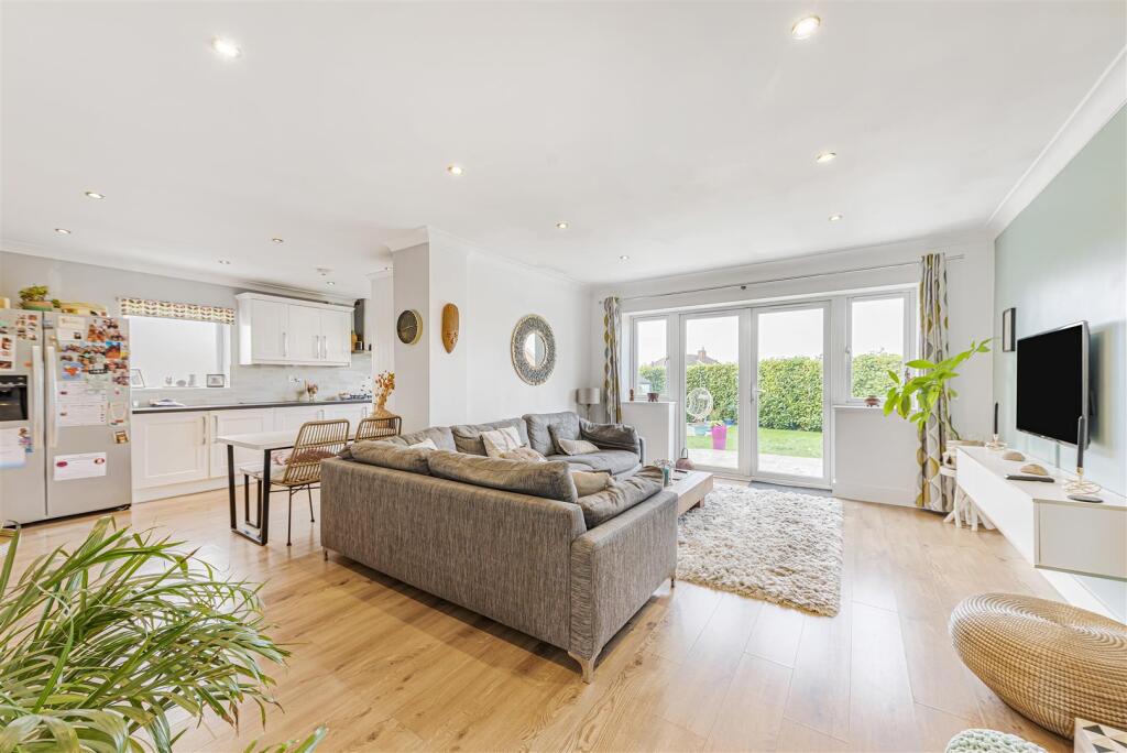 Additional image 20 of Johns Road, Meopham