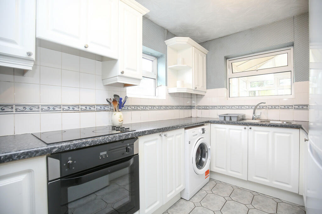 Additional image 7 of Carts Lane, Grendon