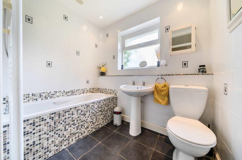 Additional image 13 of Woolage Green