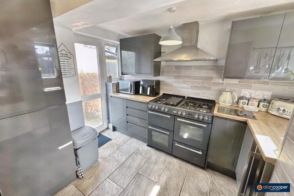 Additional image 9 of Nuneaton Road, Bulkington, CV12 9SB