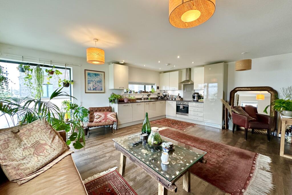 Additional image 17 of Drift, Fishermans Beach, Hythe, Kent