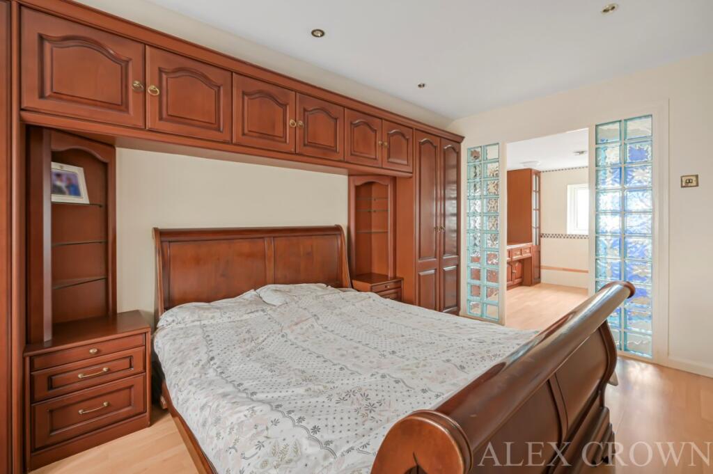 Additional image 7 of Maylands Drive, Sidcup