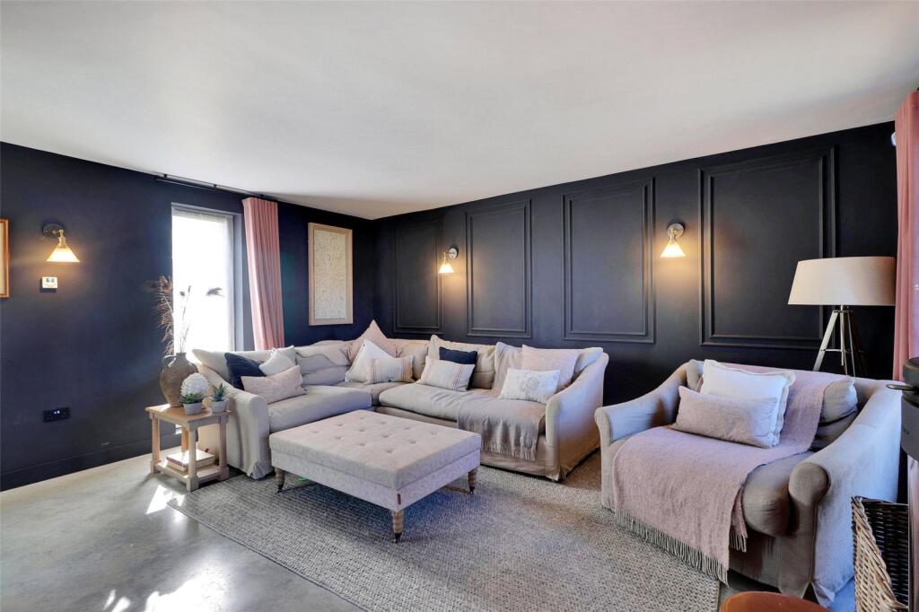 Additional image 4 of Great Bossingham Farm, Manns Hill, Bossingham, Canterbury, CT4