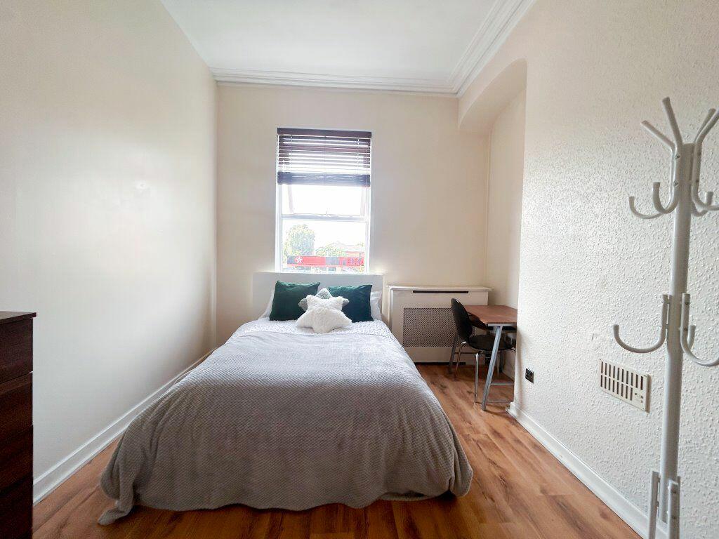 Additional image 3 of 3 Bedroom Flat, Duffield Road - Students