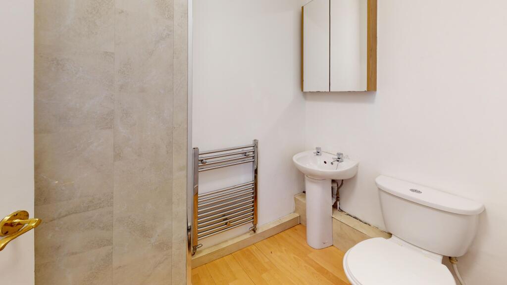 Additional image 23 of Hawthorn Terrace (1 Room for 25/26), ,