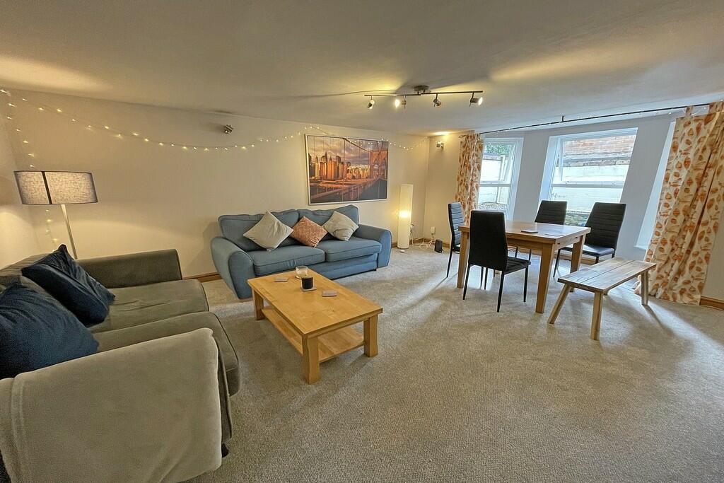 Additional image 15 of Russell Terrace, Leamington Spa