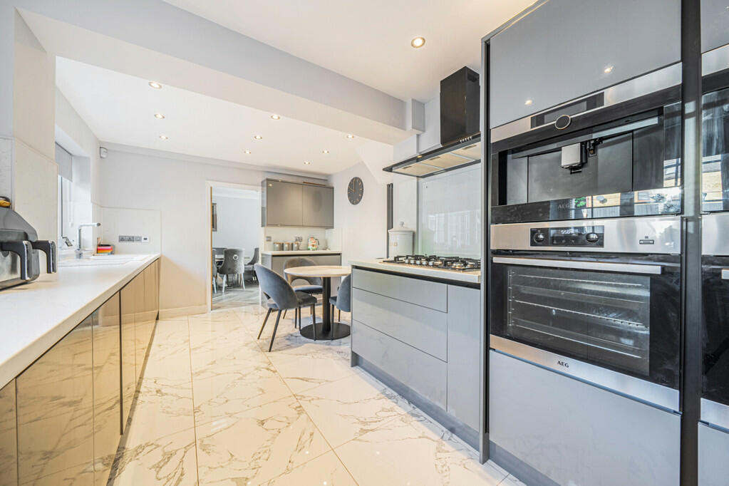 Additional image 25 of Knoll Road, Sidcup