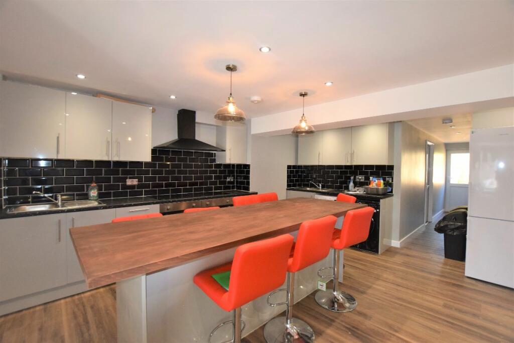 Additional image 4 of 7 Green Dell, Canterbury