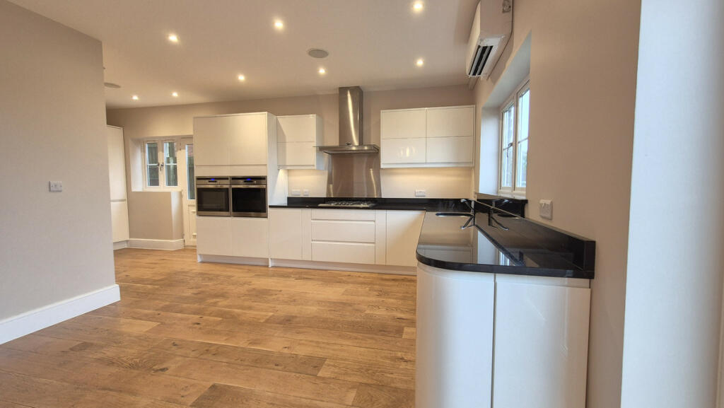 Additional image 2 of Howcombe Gardens, Napton, CV47