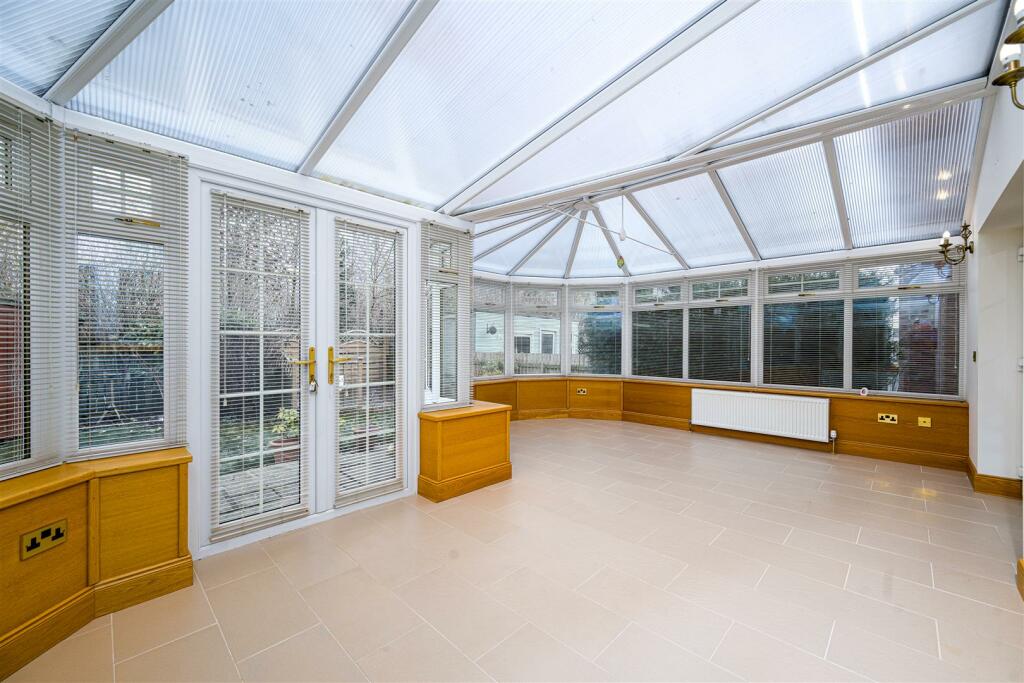 Additional image 7 of Fairlie Court, Dundee