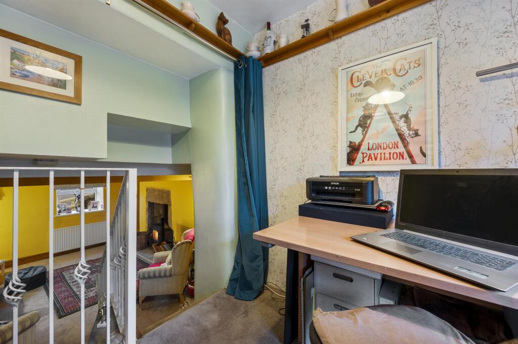 Additional image 12 of Yew Tree Hill, Holloway