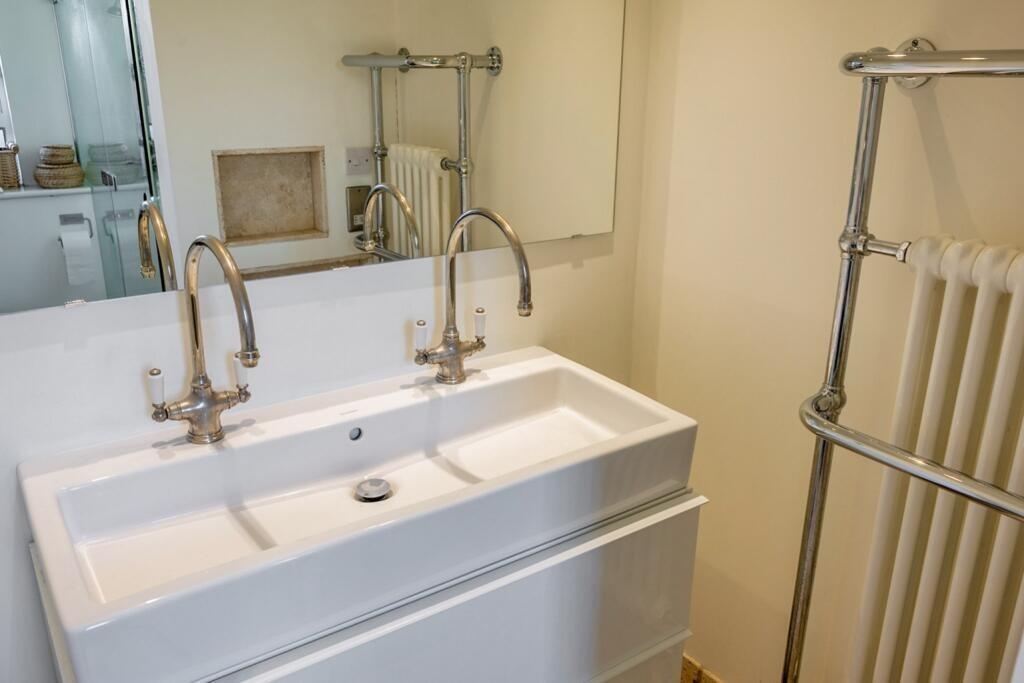 Additional image 18 of Pear Tree Lane, Shorne, Gravesend, Kent, DA12