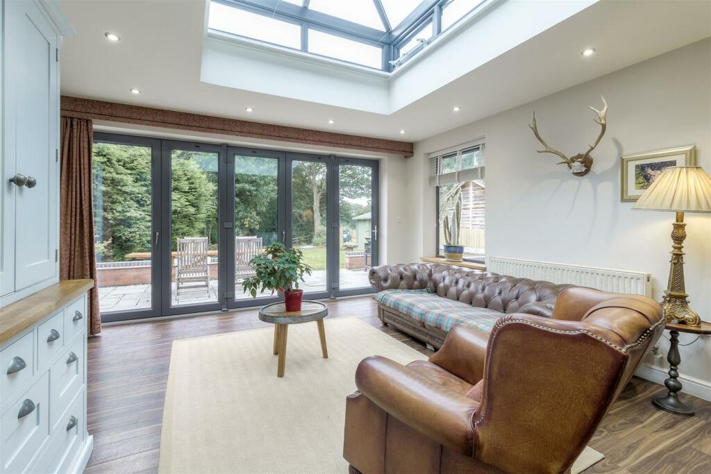 Additional image 9 of Monks Park Lane, Mancetter, CV9